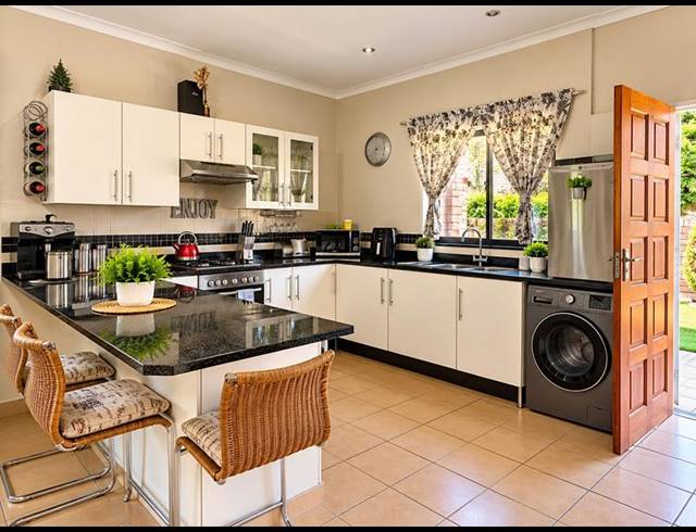 2 BEDROOM PROPERTY TO RENT IN FAIRLAND